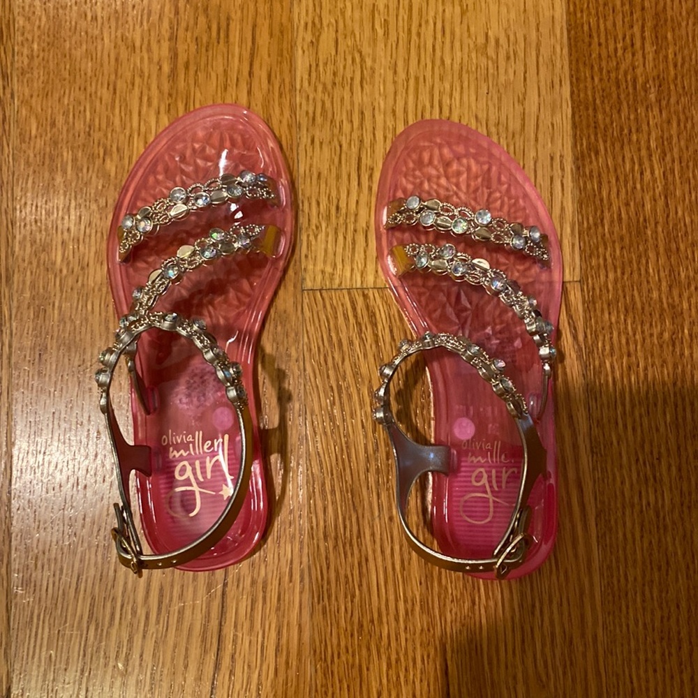 Adorable jellies pink with rhinestone size 13